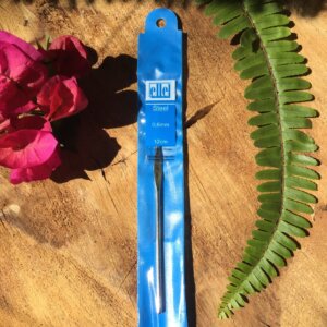 0.6mm crochet hook